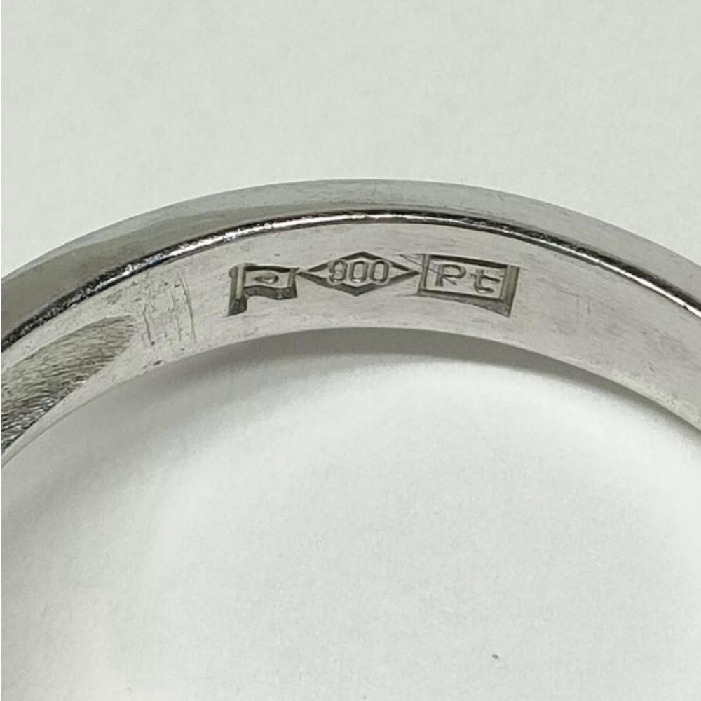 DIAMOND PLATINUM RING / Size 7 - Picture 9 of 11